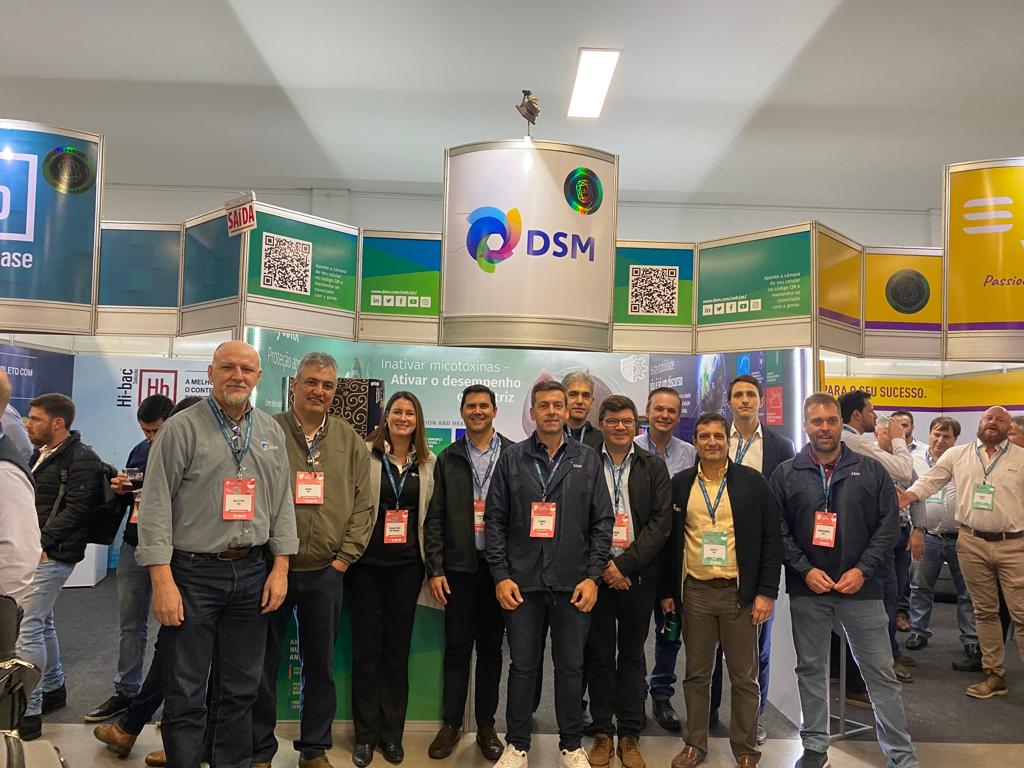 dsm-firmenich ANH team LATAM at the 15th Simpósio Brasil Sul de Suinocultura in Aug 23